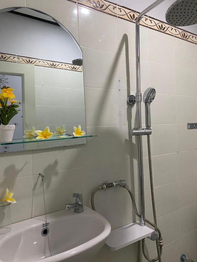 Guest House Pondok Puspa Ayu Kuta  Ngoại thất bức ảnh